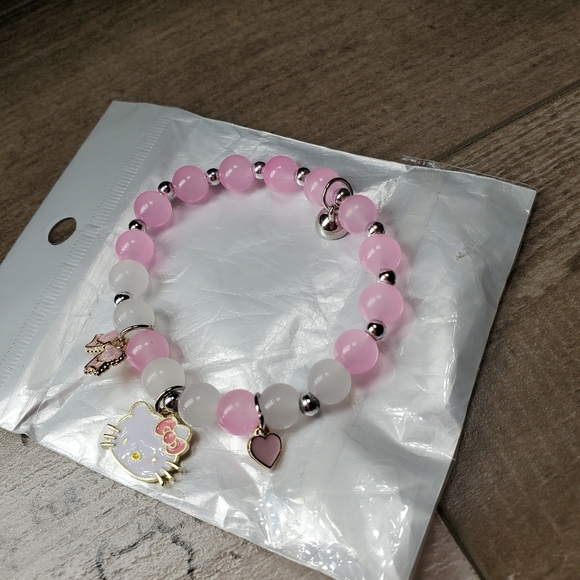 NWT Hello Kitty Pink and White Beaded Bracelet Stretchy Charm Jewelry 18cm - Picture 5 of 10